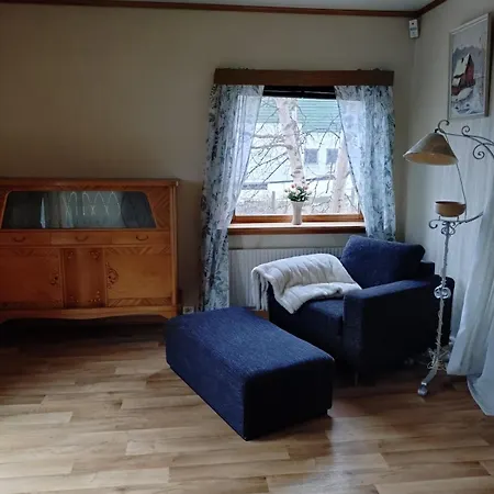 Cozy And Charming Family 10 Minutes From Everything