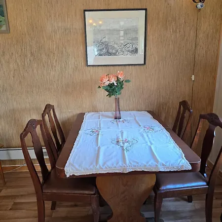 Cozy And Charming Family 10 Minutes From Everything * Kirkenes