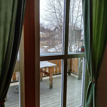 Cozy And Charming Family 10 Minutes From Everything